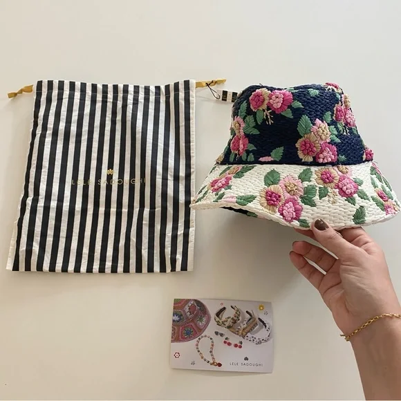Lele Sadoughi Floral Embroidered Bucket Hat display picture 1